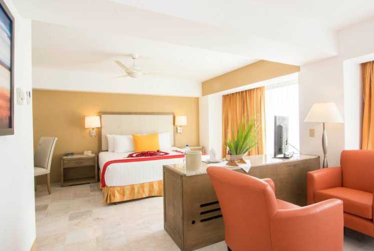 Reservaciones del Hotel Tesoro Ixtapa. Cuartos del Hotel Tesoro Ixtapa. Habitaciones del Hotel Tesoro Ixtapa. Paquetes del Hotel Tesoro Ixtapa. Restaurantes del Hotel Tesoro Ixtapa. Actividades del Hotel Tesoro Ixtapa. Tesoro Ixtapa Hotel Todo Incluido. Galería de fotos del Hotel Tesoro Ixtapa. Comentarios y opiniones del Hotel Tesoro Ixtapa. Ubicación del Hotel Tesoro Ixtapa. Teléfono del Hotel Tesoro Ixtapa